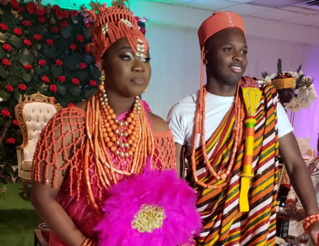 Your Guide to Look Stunning in African Fashion Clothes on Your Traditional Weddings